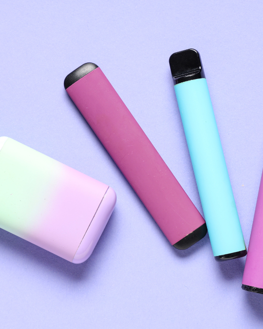 ilustrasi berbagai jenis rokok elektronik